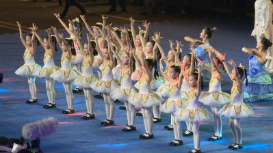 小熒星參加2018上海旅遊節(jié)開(kāi)幕大巡遊