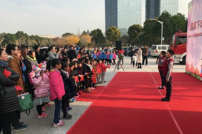 國(guó)旗下成長(zhǎng)主題活動(dòng)在青浦博物館舉行