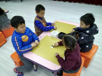 熒星圍棋試聽課在上視分校舉行