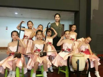 小熒星民樂社團(tuán)驚豔西湖國(guó)際青少年民樂比賽